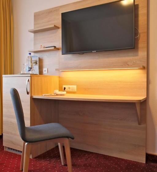 호텔 & Restaurant Am Wasser