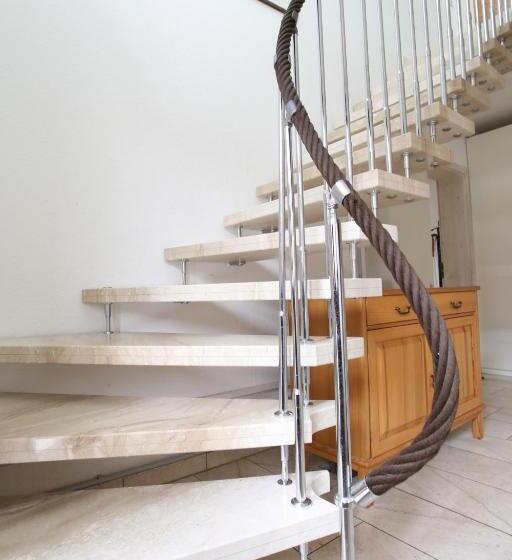 호텔 & Restaurant Am Wasser