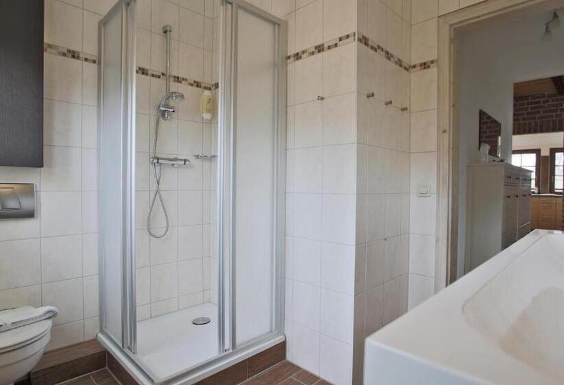 호텔 & Restaurant Am Wasser