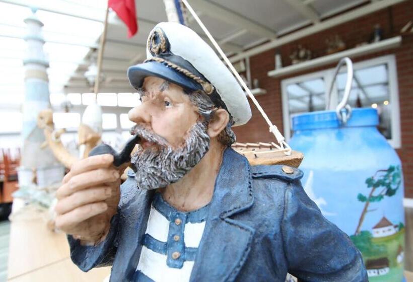 호텔 & Restaurant Am Wasser