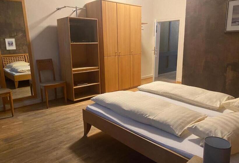 هتل Restaurant Frankenturm