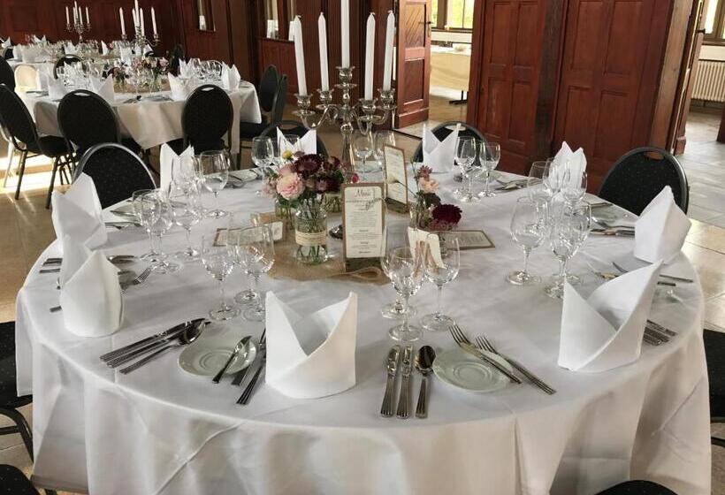 בית מלון כפרי Restaurant & Metzgerei Rößle