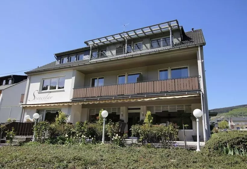 Hotelli Restaurant Sonnenlay