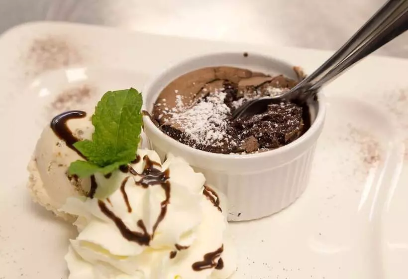 Hotelli Restaurant Sonnenlay