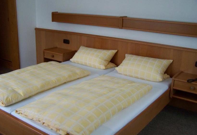 בית מלון כפרי Tannenhof