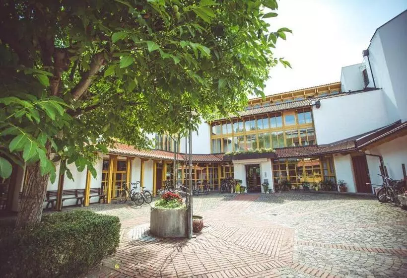 Hotelli Und Appartementhof Waldeck