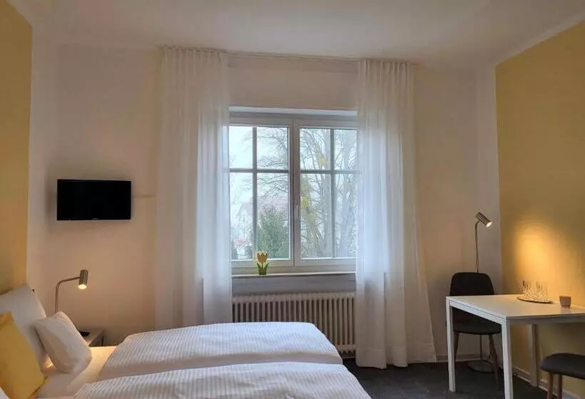 Parkhotel Am Schwanenteich