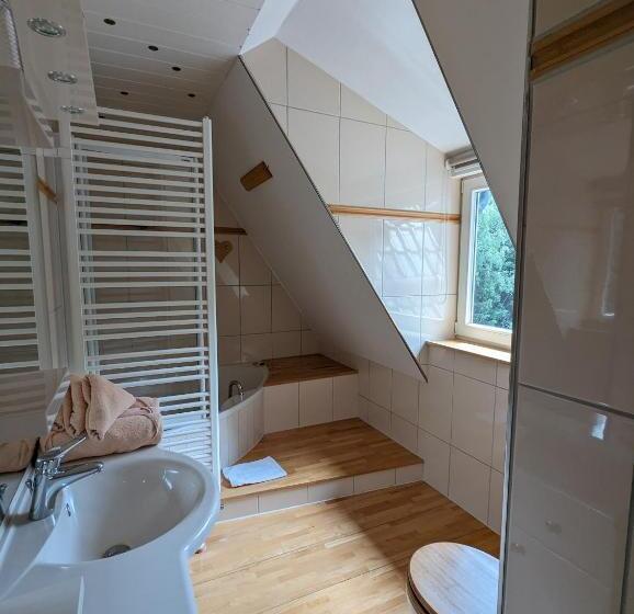 Waldgasthaus & Berghotel Steinerne Renne