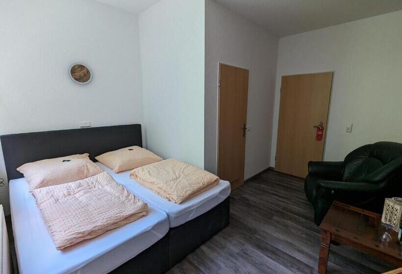 Waldgasthaus & Berghotel Steinerne Renne