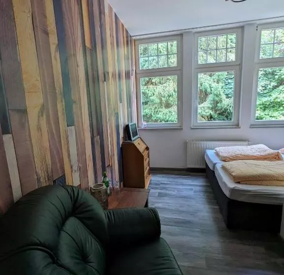 Waldgasthaus & Berghotel Steinerne Renne