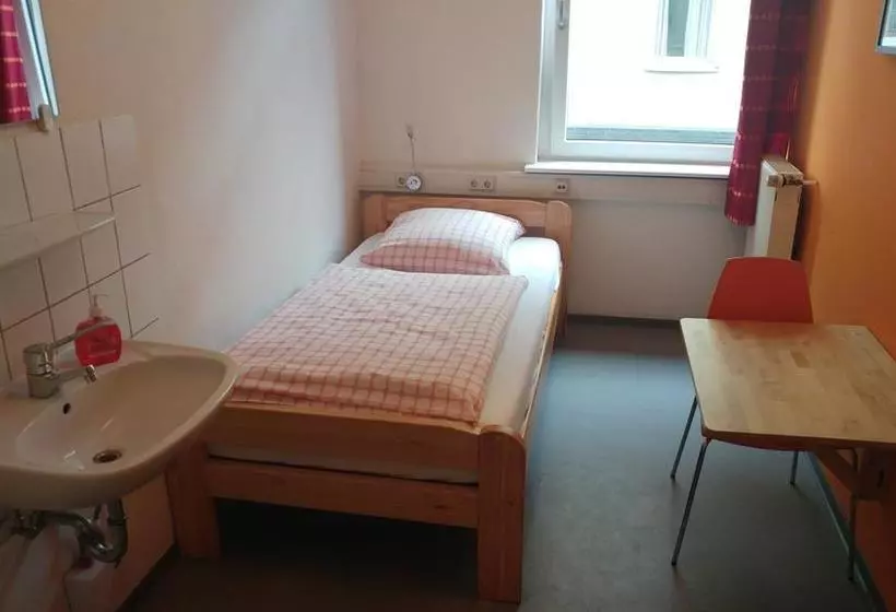 Hostel 37