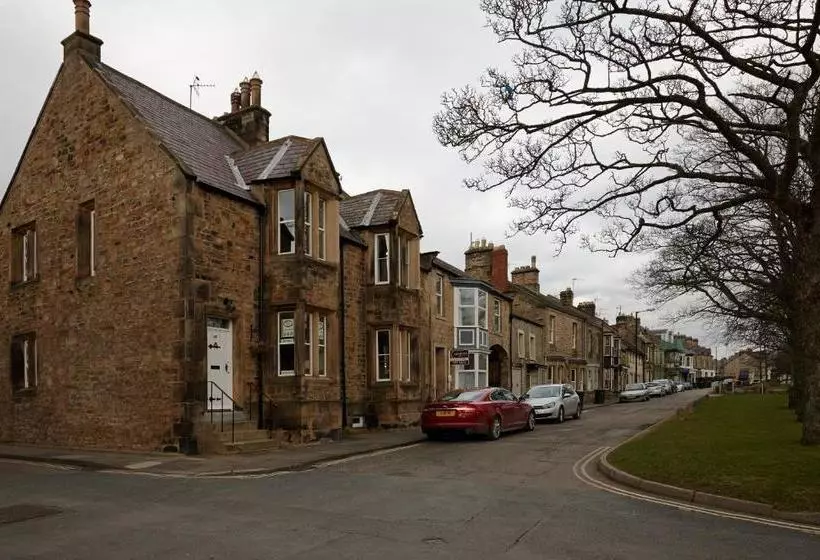 Aamiaismajoitus (B&B) Baliol House