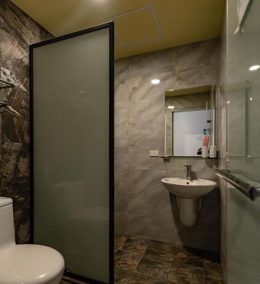 تختخواب و صبحانه 雲上太陽villa Ktv烤肉