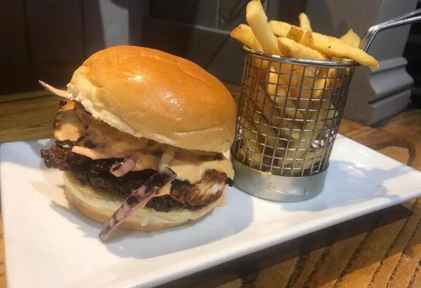 مبيت وإفطار The White Swan, Yeadon