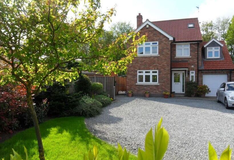 Eastdale Bed And Breakfast