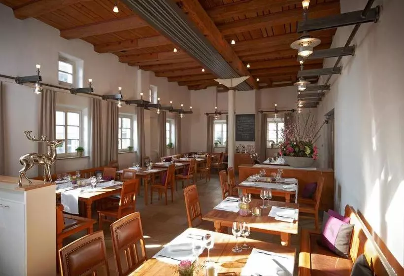 Gasthaus & Hotel Zum Hirschen