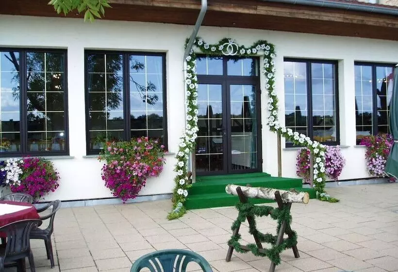 ホテル Elbterrassen Zu Brambach