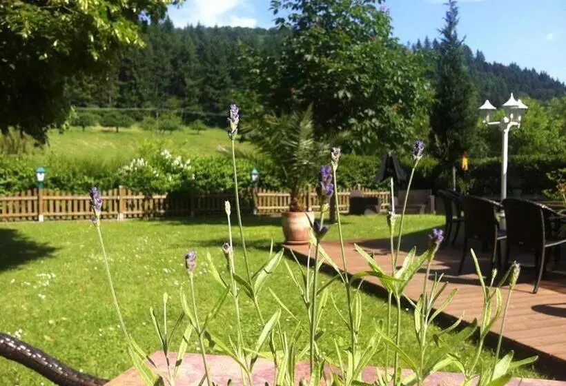 ホテル Landgasthof Hirsch