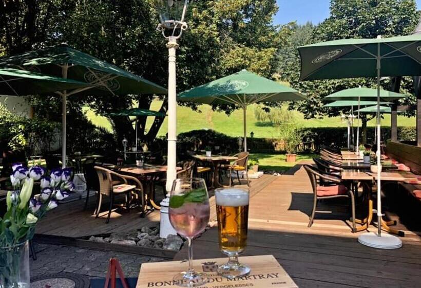 בית מלון כפרי Landgasthof Hirsch