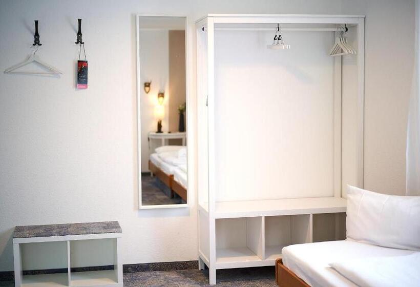 בית מלון כפרי Landgasthof Hirsch