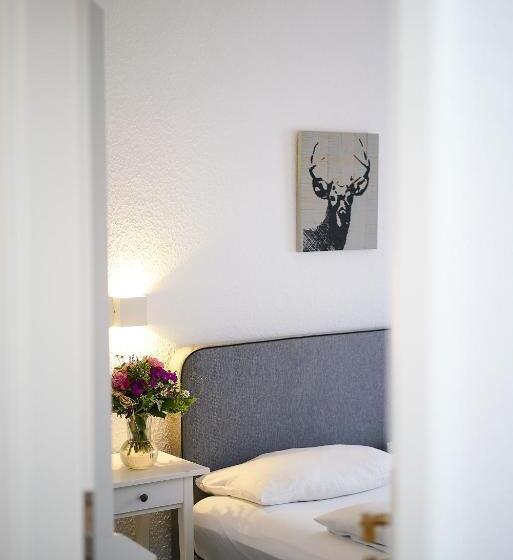 בית מלון כפרי Landgasthof Hirsch