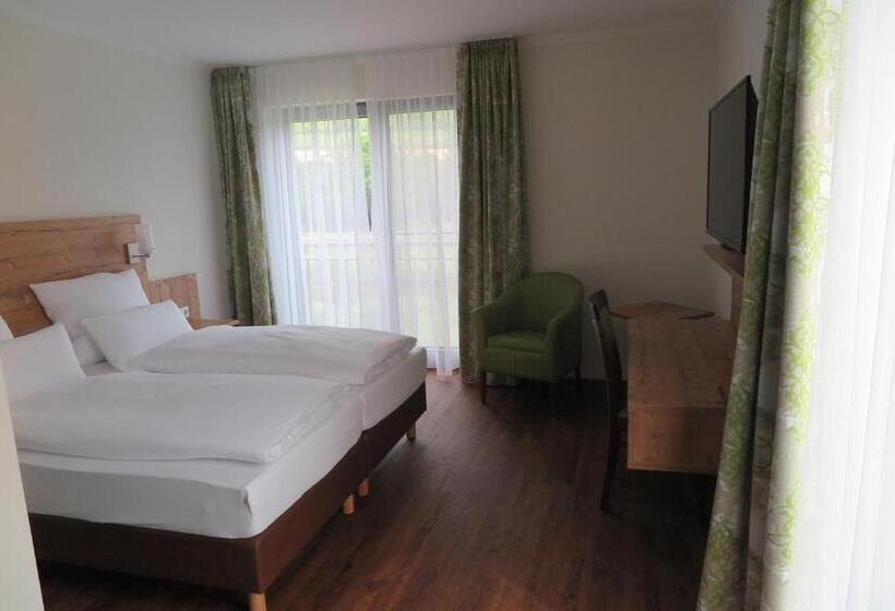 Hotel Landgasthof Zum Hirschen