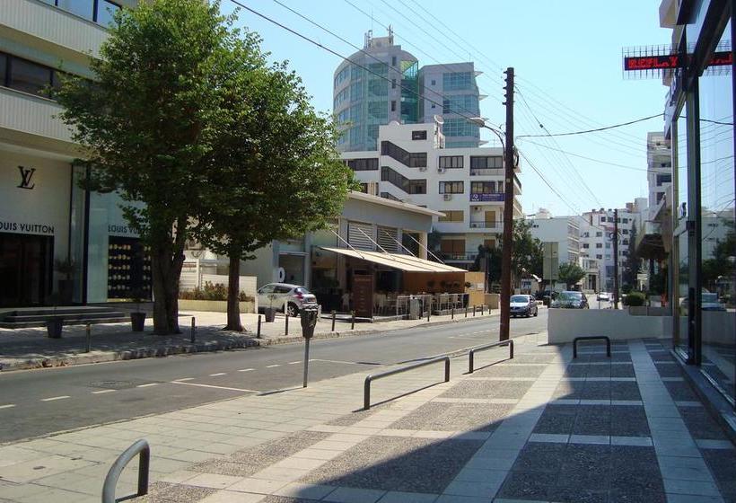 Manolia City Residences