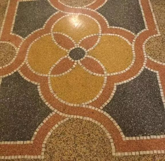 هتل Miramare