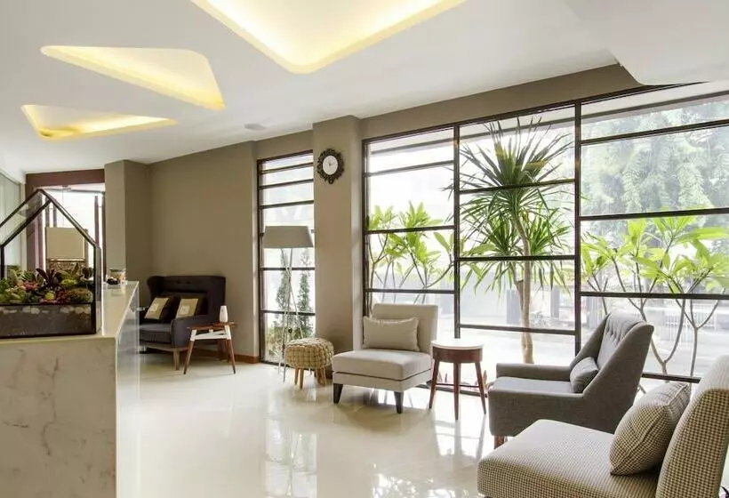 Hotel Sawana Suites