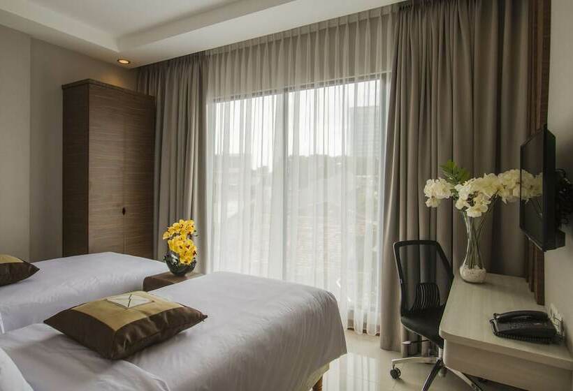 Hotel Sawana Suites