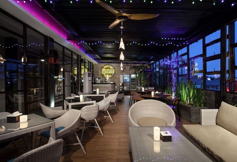 Hotel Sawana Suites