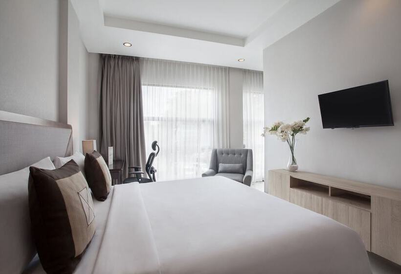 Hotel Sawana Suites