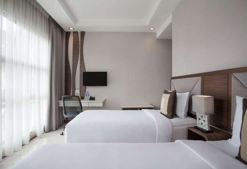 Hotel Sawana Suites