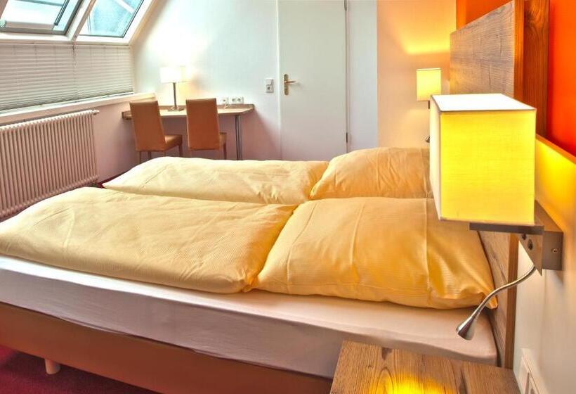 Отель Sternplatz