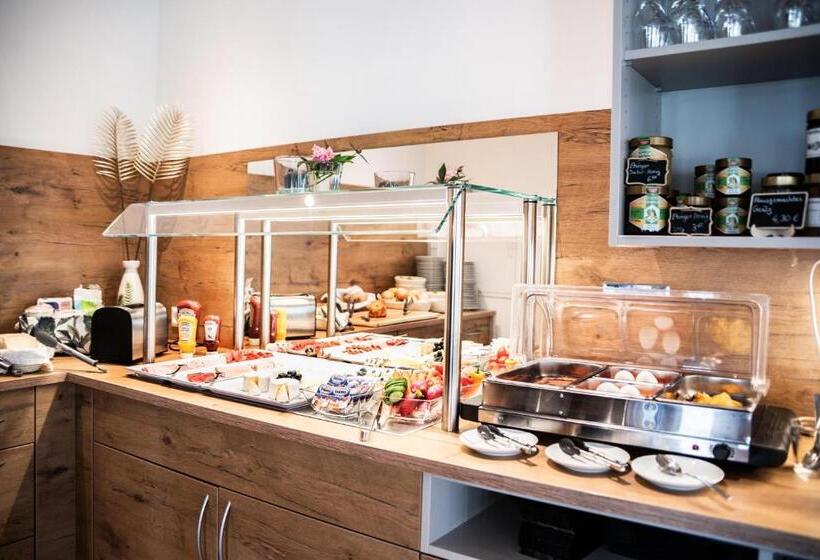 Отель Sternplatz