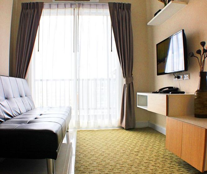 Отель The Change Suites Korat