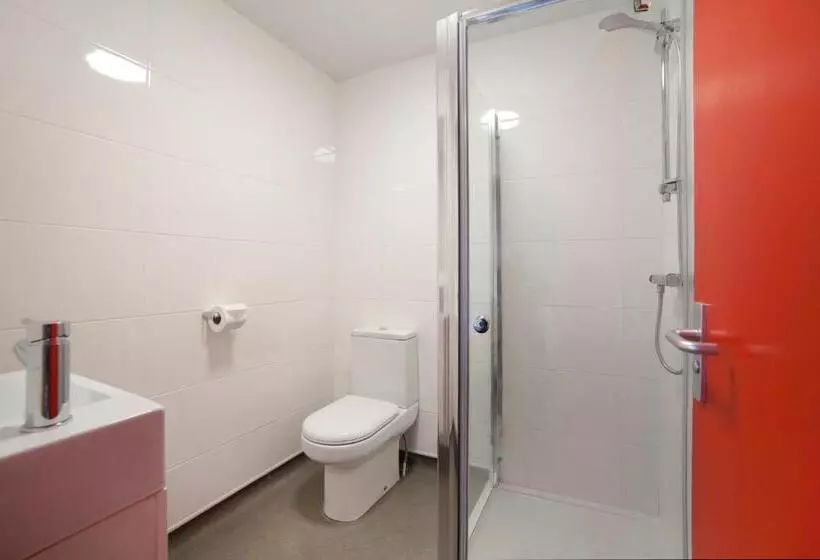 Sleeperdorm   Hostel