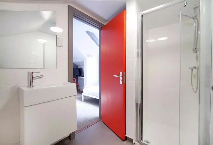 Sleeperdorm   Hostel