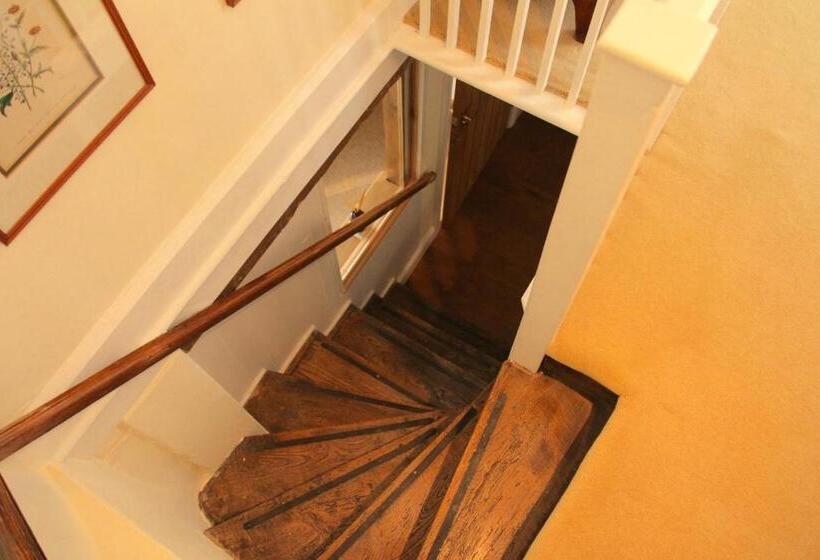 مبيت وإفطار Croft House Guest Suite Painswick