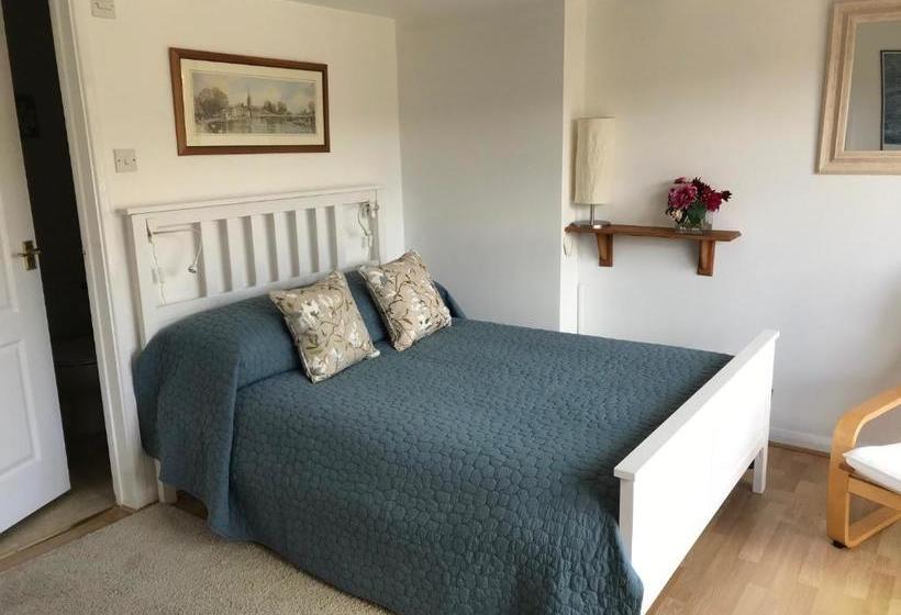 Bed and Breakfast Garden Studio