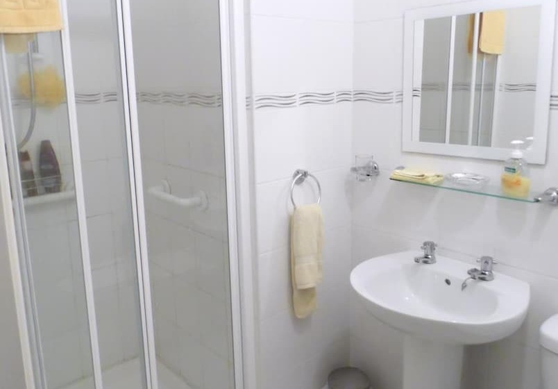 تختخواب و صبحانه Lisnagalt Lodge