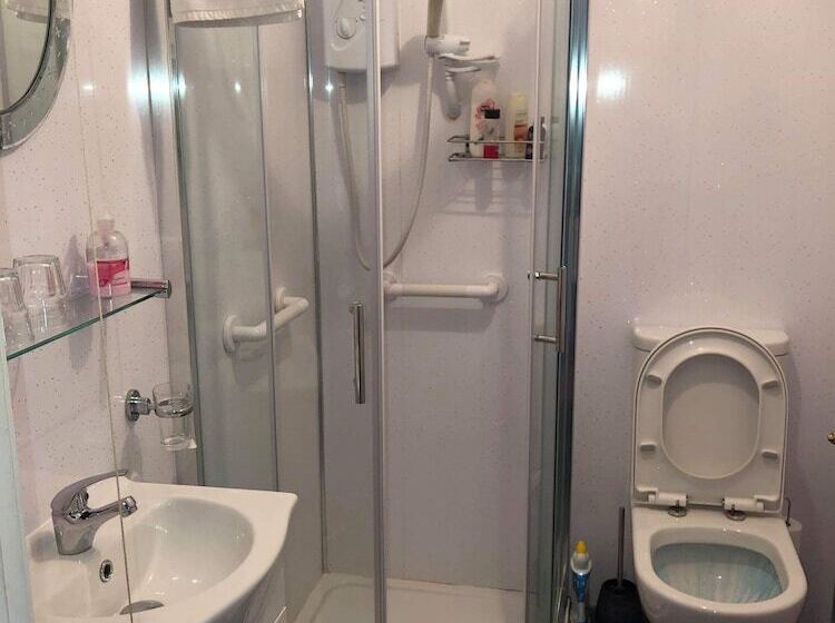 تختخواب و صبحانه Lisnagalt Lodge