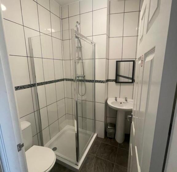 צימר Mersey View Hotel & Pub