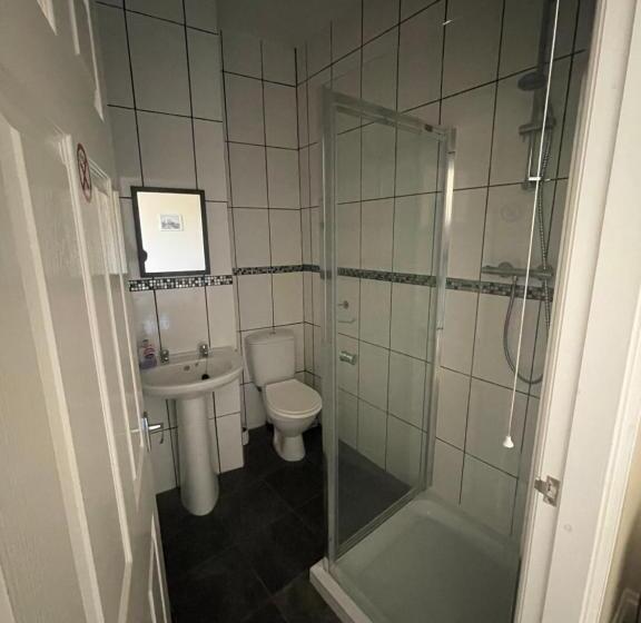 צימר Mersey View Hotel & Pub