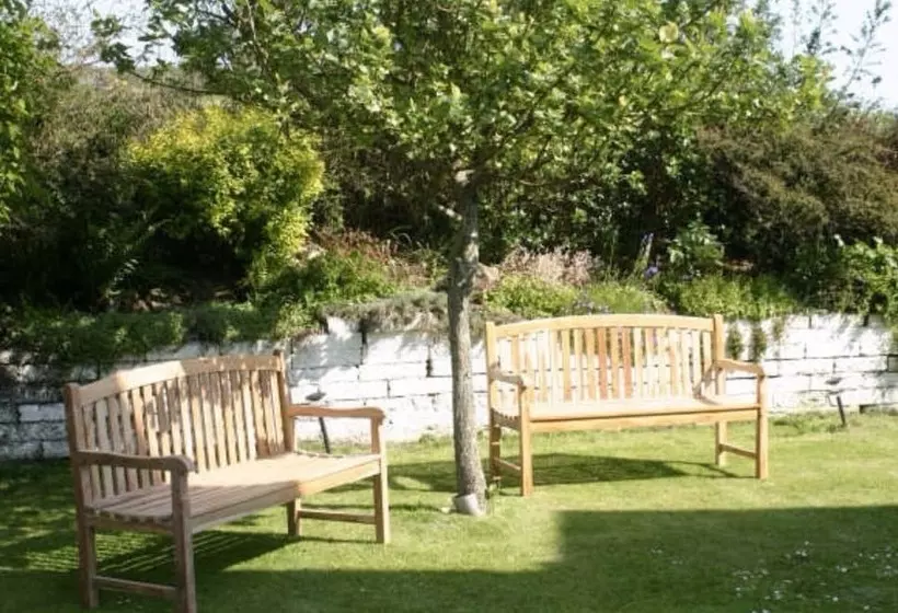 Ramsey House   Luxury Licensed B&b   Parking And Guest Lounge