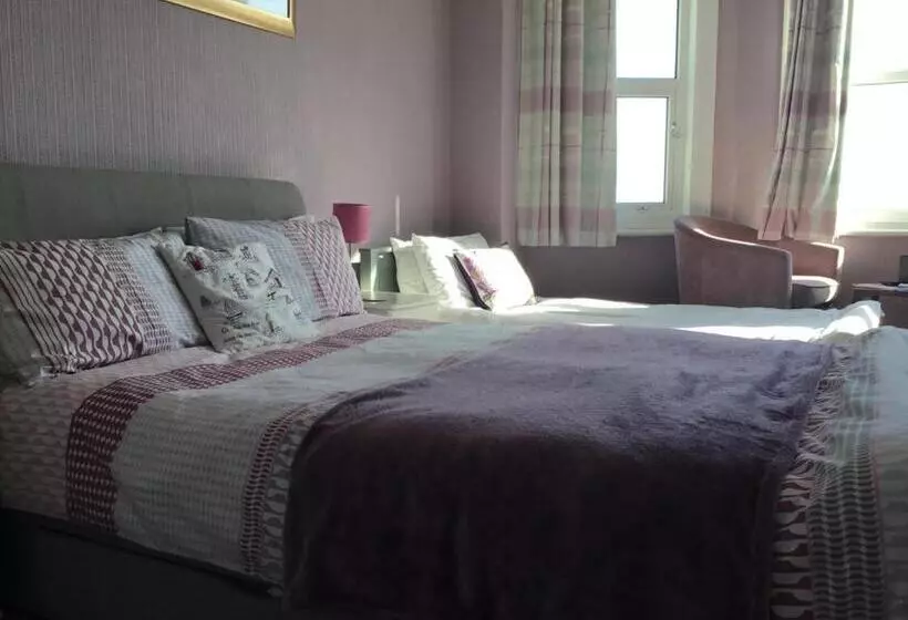 Aamiaismajoitus (B&B) The Coventry Guest House