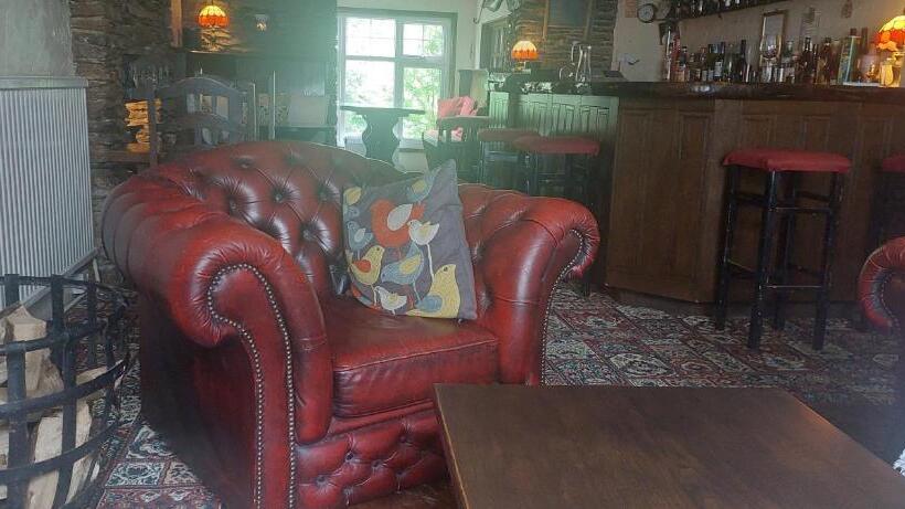 Nocleg ze śniadaniem The Poplars Guest House