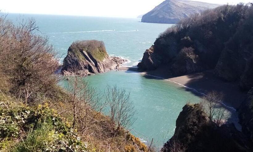 Nocleg ze śniadaniem The Poplars Guest House