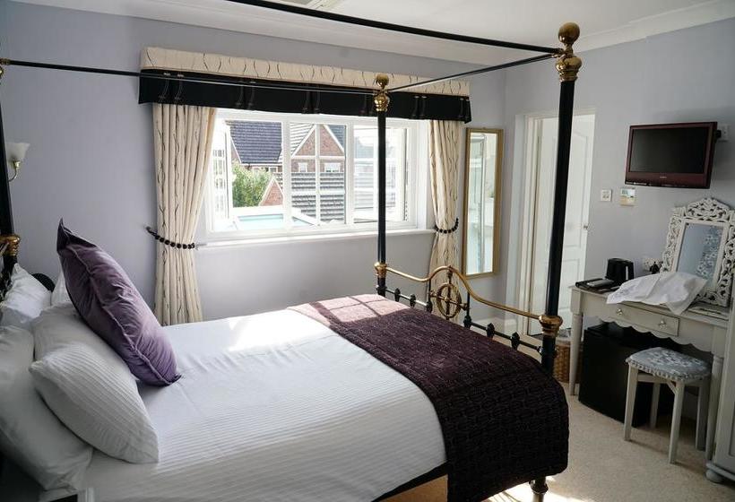 مبيت وإفطار White Sails