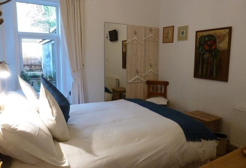 Failte Bed & Breakfast